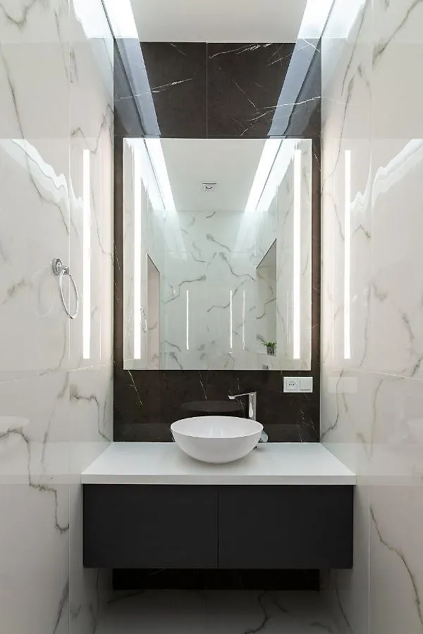 Royal Vip Apartment On Franka 14 Lviv Ukraine
