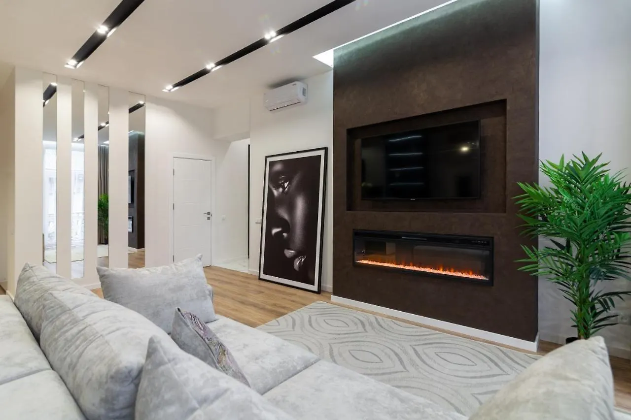 Royal Vip Apartment On Franka 14 Lviv 0*,  Ukraine