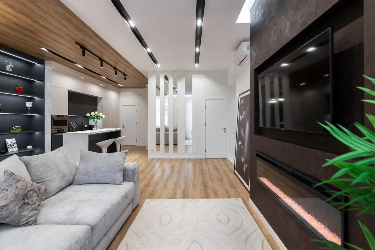 Royal Vip Apartment On Franka 14 Lviv Ukraine