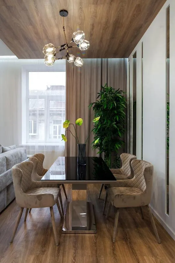 Royal Vip Apartment On Franka 14 Lviv
